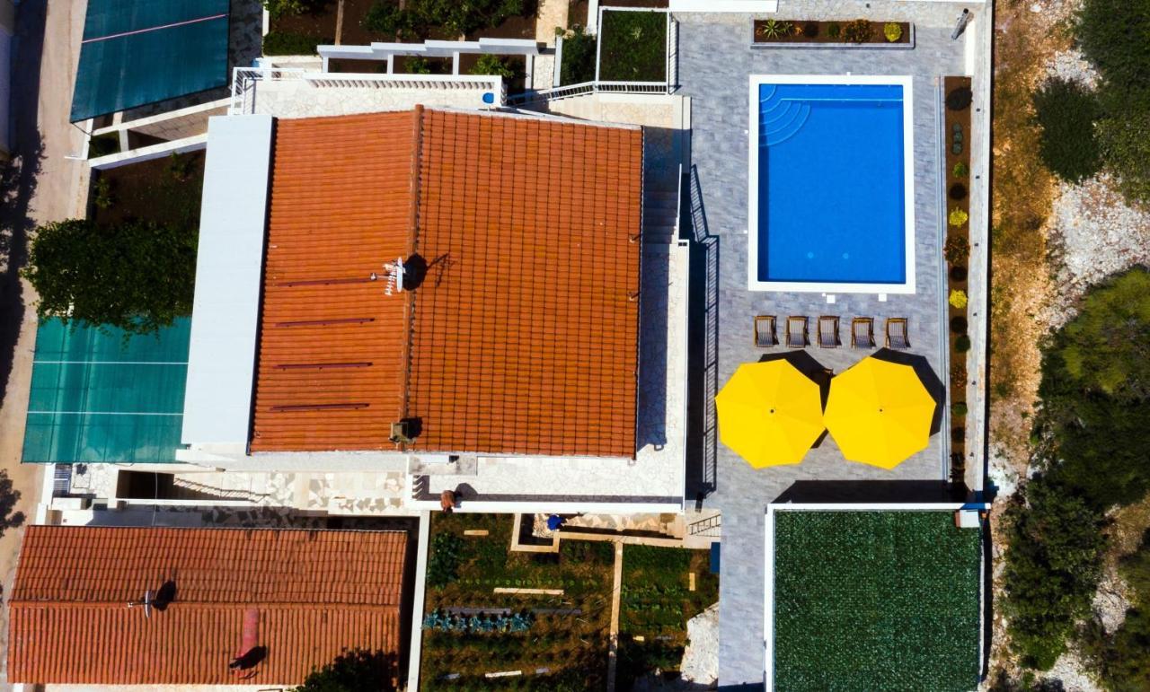 Apartments Care Donji Okrug  Exteriér fotografie